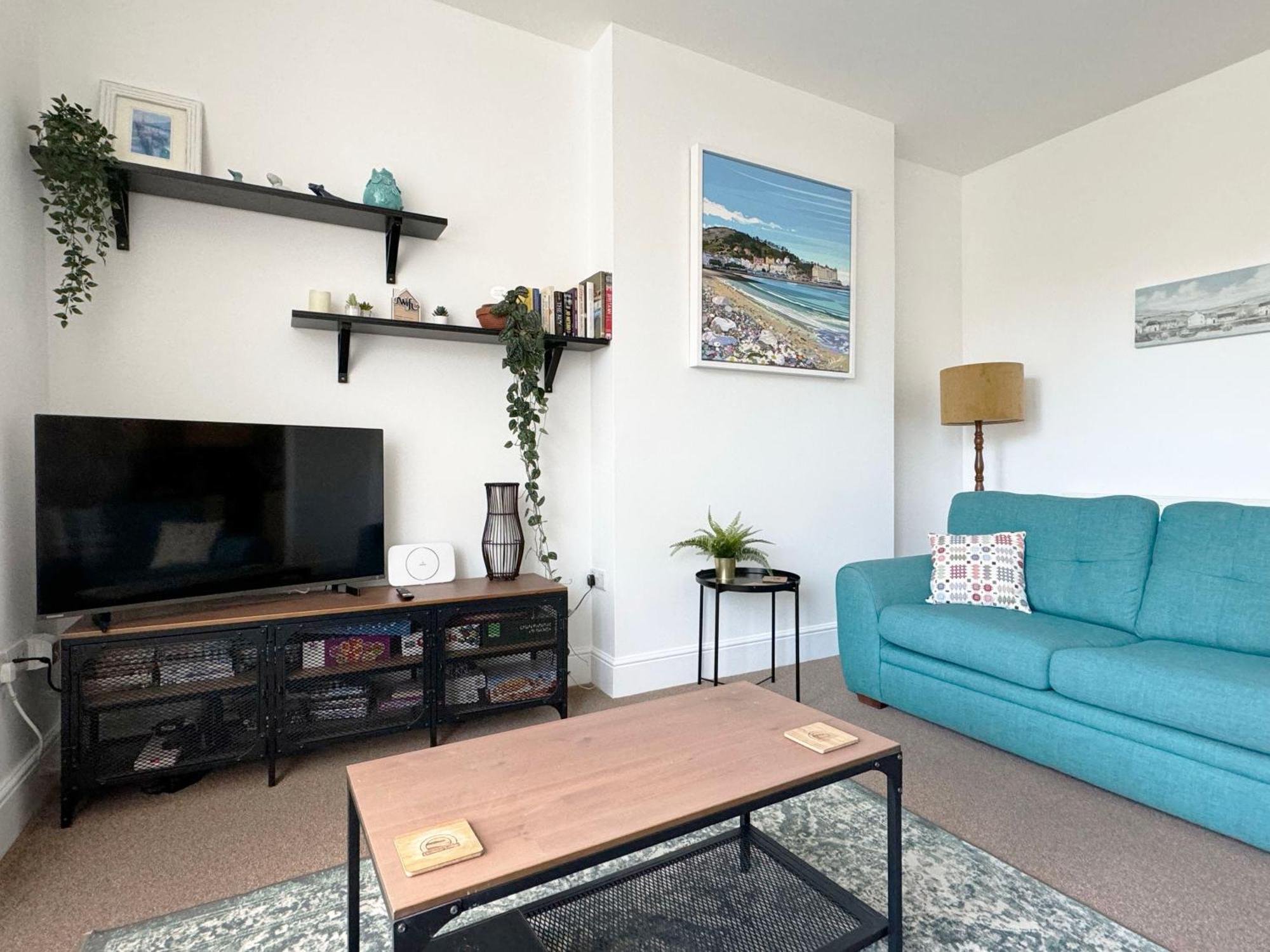 Private Parking, Central Llandudno, King Bed With Ensuite At Clement Lodge Exterior foto